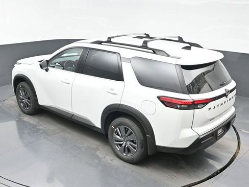 New 2026 Nissan Pathfinder SV FWD image 30