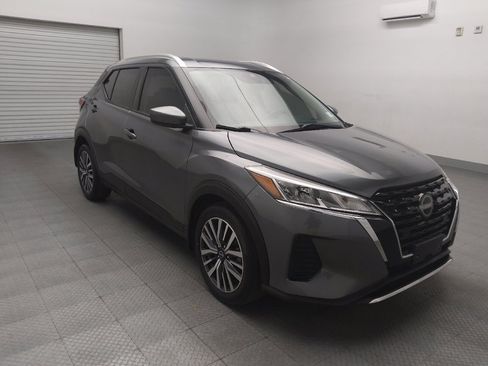 Used 2024 Nissan Kicks SV image 13