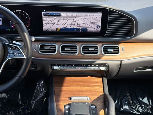 Used 2025 Mercedes-Benz GLE 350 4MATIC image 20