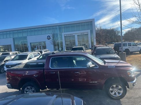 Used 2022 RAM 1500 Laramie image 2