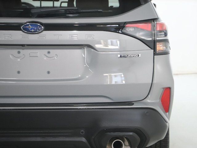 Used 2025 Subaru Forester Touring AWD/4WD image 45