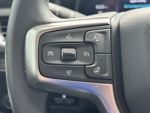 Used 2023 Chevrolet Suburban LT w/ LT Signature Package AWD/4WD image 17