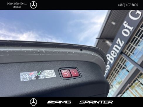 New 2026 Mercedes-Benz GLC 300 image 8