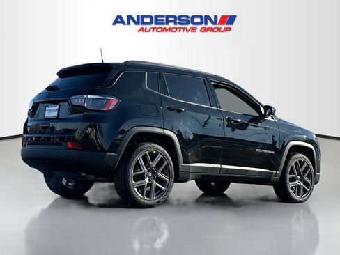 New 2026 Jeep Compass Latitude image 2