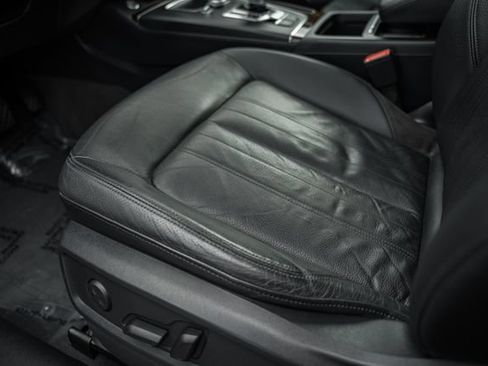 Used 2018 Audi Q5 2.0T Premium Plus w/ Premium Plus Package AWD/4WD image 32