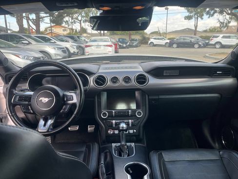 Used 2022 Ford Mustang GT Premium w/ GT Performance Package RWD image 33