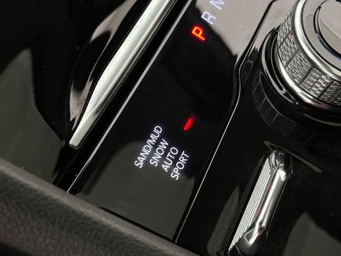 Used 2021 Jeep Grand Cherokee L Limited AWD/4WD image 23