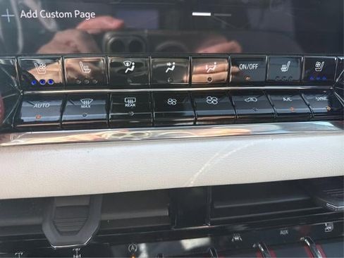 Certified 2023 GMC Canyon AT4X image 18