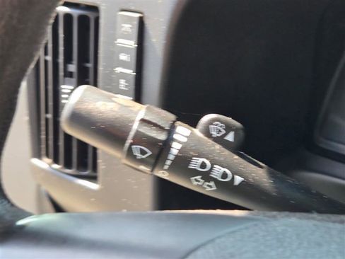 Used 2014 Chevrolet Express 1500 AWD image 34