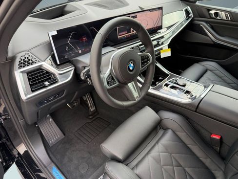Used 2026 BMW X5 xDrive40i w/ M Sport Package AWD/4WD image 4