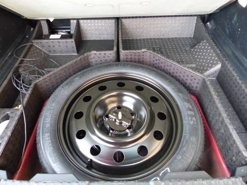 Used 2020 Ford Edge SEL w/ Convenience Package image 39