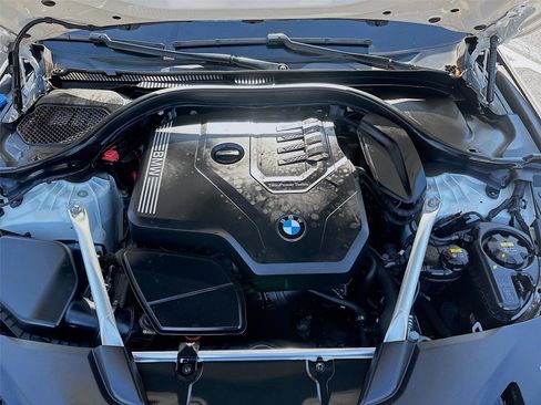 Used 2021 BMW 530i xDrive w/ Premium Package image 33
