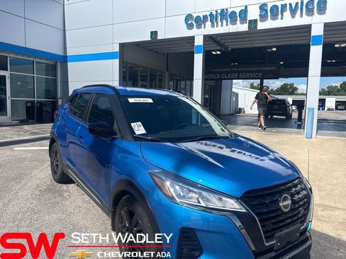 Used 2024 Nissan Kicks SR FWD image 1