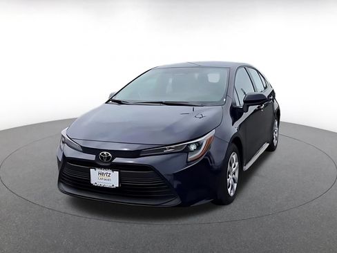 Used 2025 Toyota Corolla LE FWD image 7