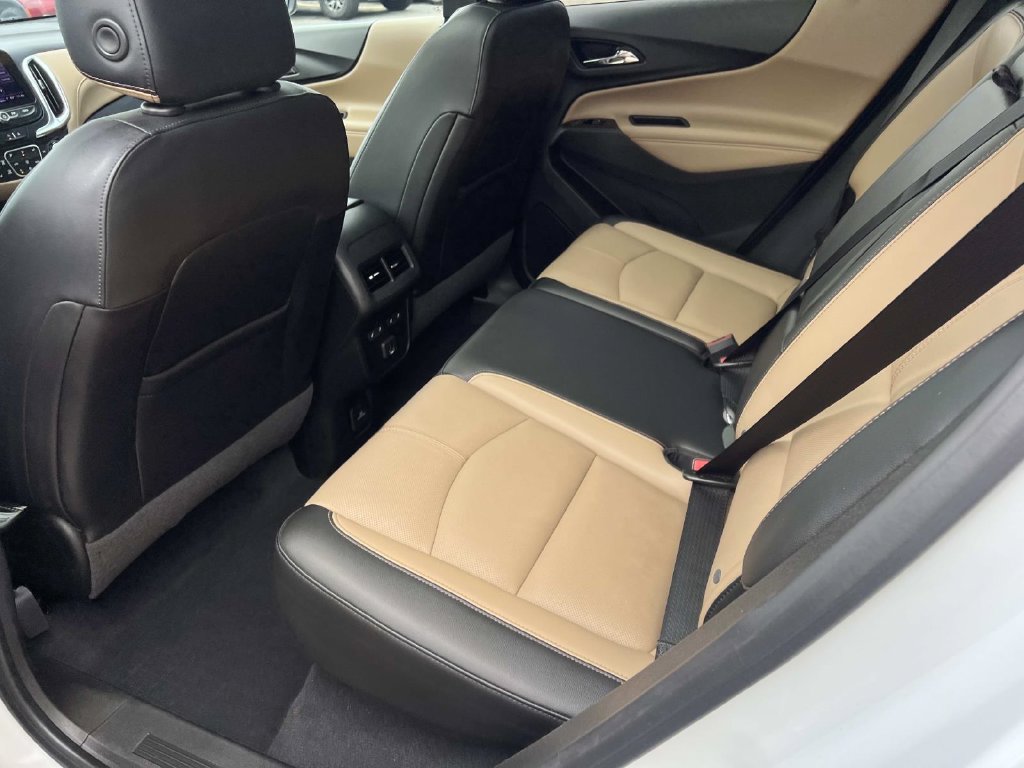 Used 2022 Chevrolet Equinox Premier AWD/4WD image 11