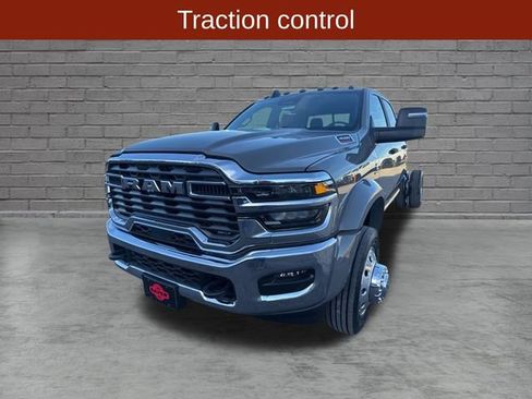New 2026 RAM 4500 4x4 Crew Cab DRW image 17