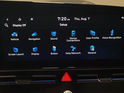 Used 2024 Hyundai Elantra SEL image 25