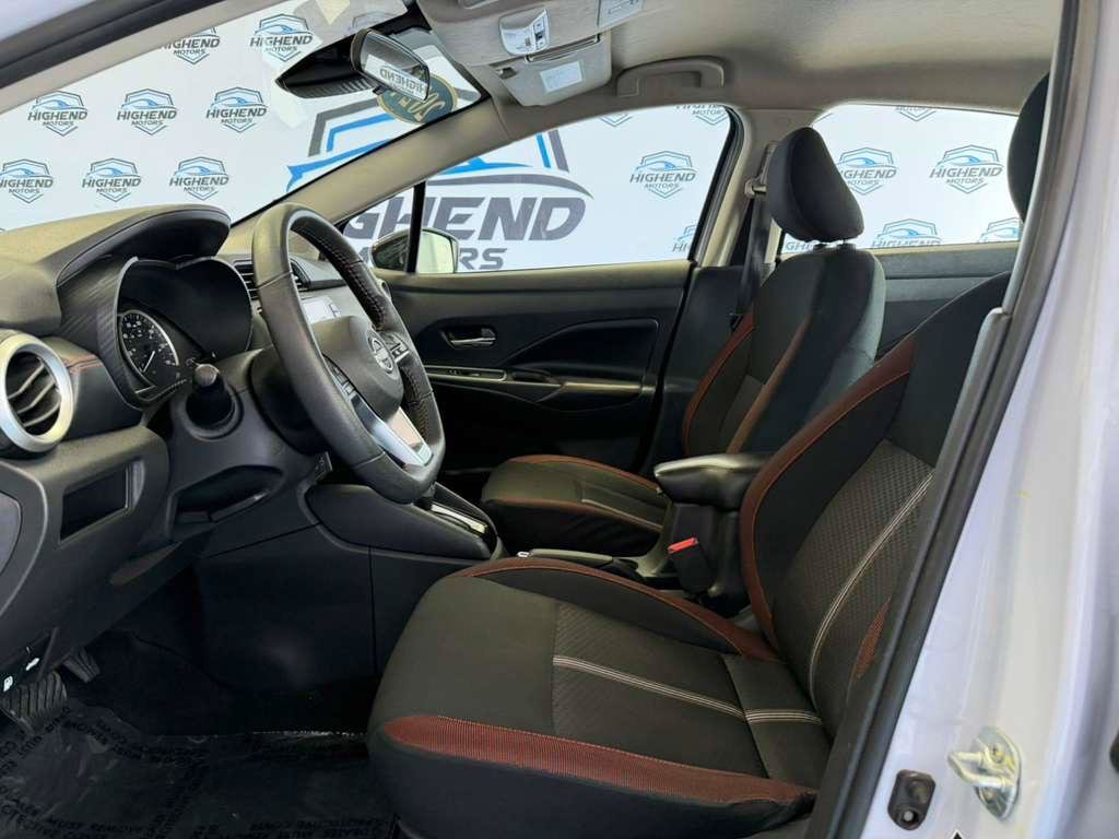 Used 2024 Nissan Versa SR FWD image 15