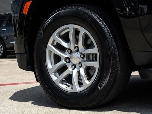 Used 2023 Chevrolet Suburban LT RWD image 59