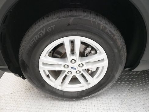 Used 2023 Ford Explorer XLT w/ Class IV Trailer Tow Package AWD/4WD image 25