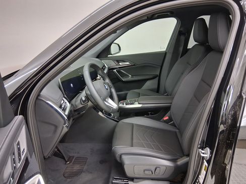 New 2026 BMW X1 xDrive28i w/ Technology Package AWD/4WD image 3
