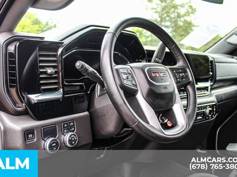 Used 2025 GMC Sierra 1500 SLT RWD image 31