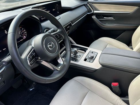 Certified 2025 MAZDA CX-70 Plug-In Hybrid w/ Premium Pkg image 12