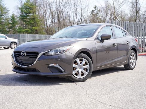 Used 2014 MAZDA MAZDA3 i Sport FWD image 3