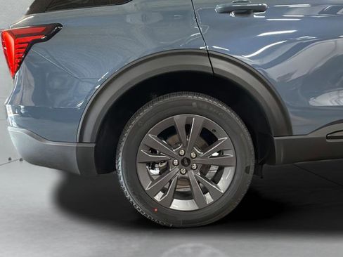 New 2026 Ford Explorer Active w/ Active Comfort Package image 25