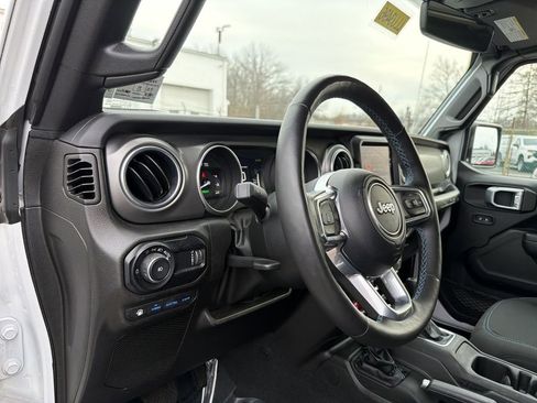 Used 2023 Jeep Wrangler Unlimited Rubicon 4xe w/ Cold Weather Group image 20