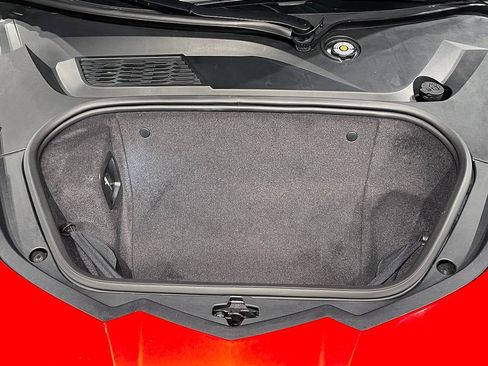 Used 2021 Chevrolet Corvette Stingray w/ Z51 Performance Package image 26