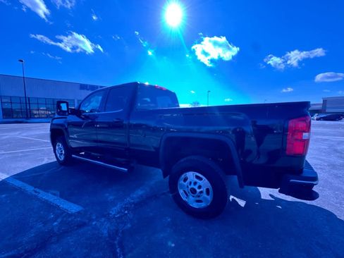 Used 2017 GMC Sierra 2500 SLE image 6