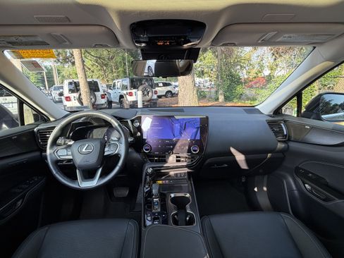 Certified 2022 Lexus NX 350h AWD w/ Vision Package image 33