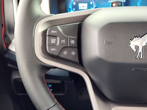 New 2025 Ford Bronco Heritage Edition image 18