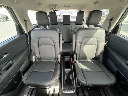 New 2026 Nissan Pathfinder SL image 28