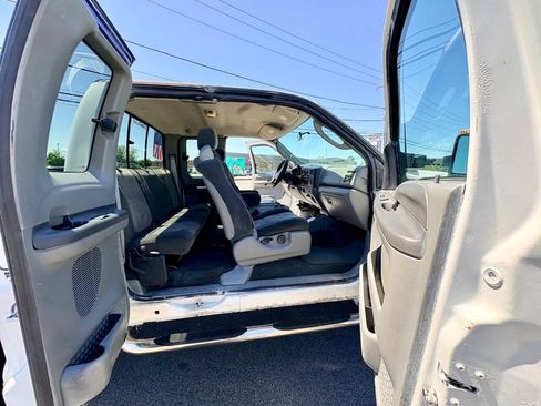 Used 2003 Ford F250 XLT AWD/4WD image 30
