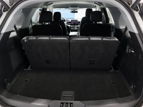Used 2022 Ford Explorer Limited w/ Equipment Group 301A image 15