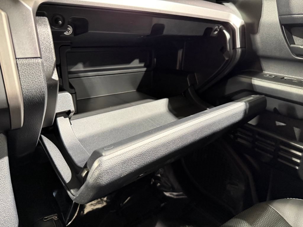 Certified 2025 Toyota 4Runner TRD Off-Road Premium w/ Tow Technology Package AWD/4WD image 31