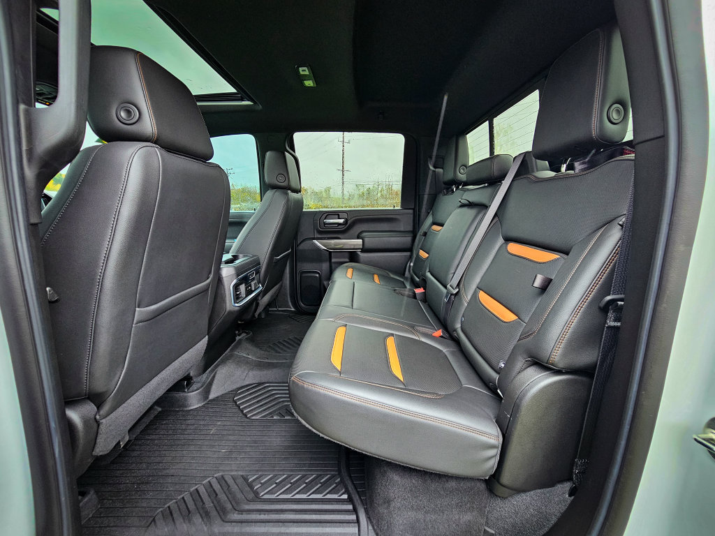 Used 2020 GMC Sierra 3500 AT4 w/ AT4 Premium Package AWD/4WD image 39