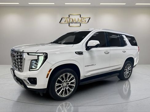Certified 2025 GMC Yukon Denali AWD/4WD image 1