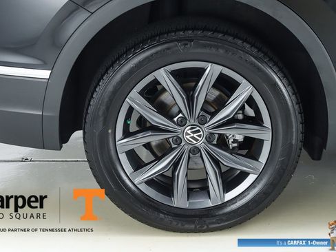 Used 2023 Volkswagen Tiguan SE image 13