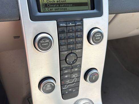 Used 2012 Volvo C70 T5 image 23