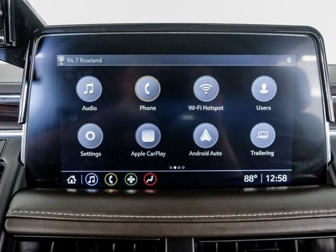Used 2021 Chevrolet Suburban Z71 w/ Z71 Off-Road Package AWD/4WD image 27