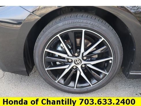 Used 2024 Toyota Camry SE image 25