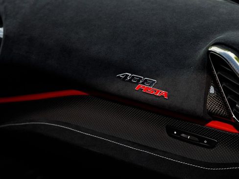 Used 2019 Ferrari 488 Pista Coupe RWD image 12