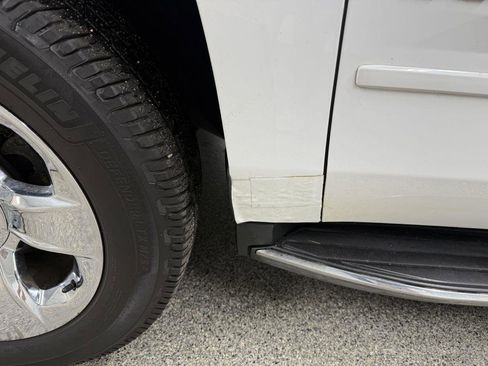 Used 2015 Chevrolet Suburban LTZ image 9