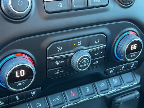 Used 2022 Chevrolet Silverado 1500 LTZ w/ LTZ Convenience Package II image 28