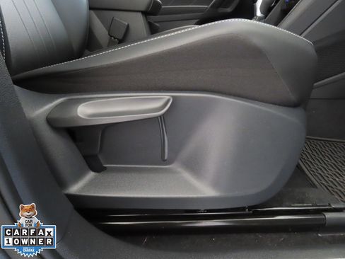 Certified 2024 Volkswagen Tiguan SE R-Line image 29