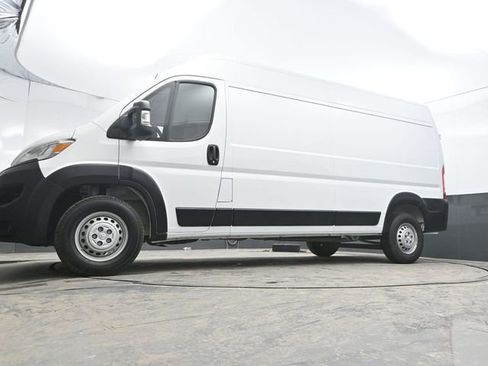 Used 2025 RAM ProMaster 2500 w/ Convenience Group FWD image 32