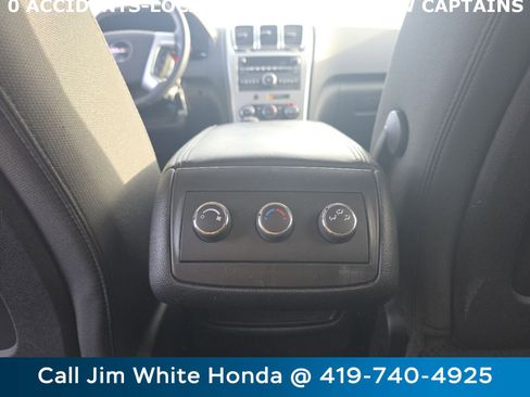 Used 2011 GMC Acadia SLE image 19